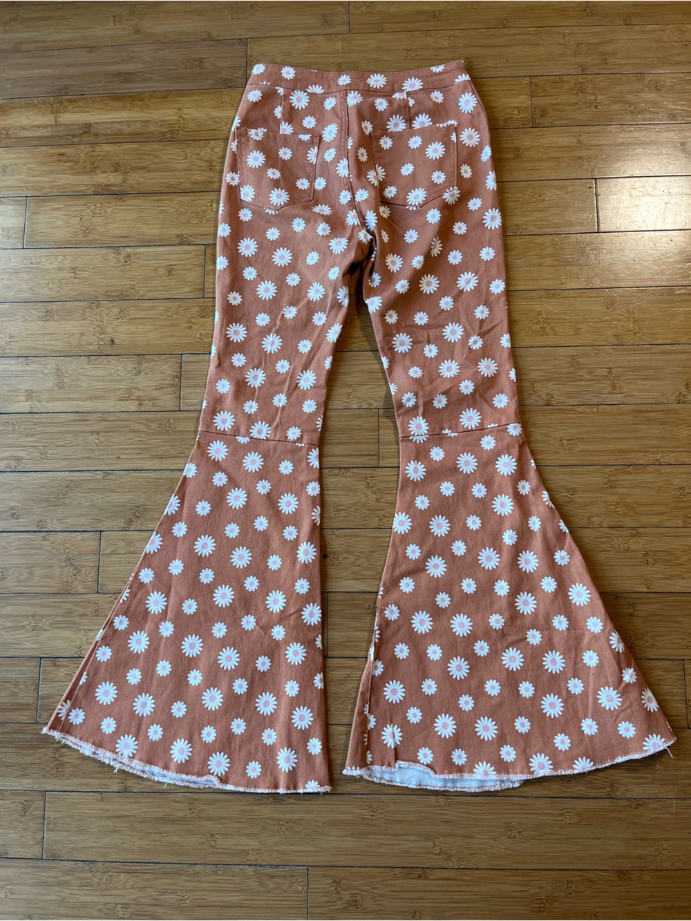 Altar'd State High Rise Daisy Print Super Flare Jeans 70s Inspired - Picture 10 of 12